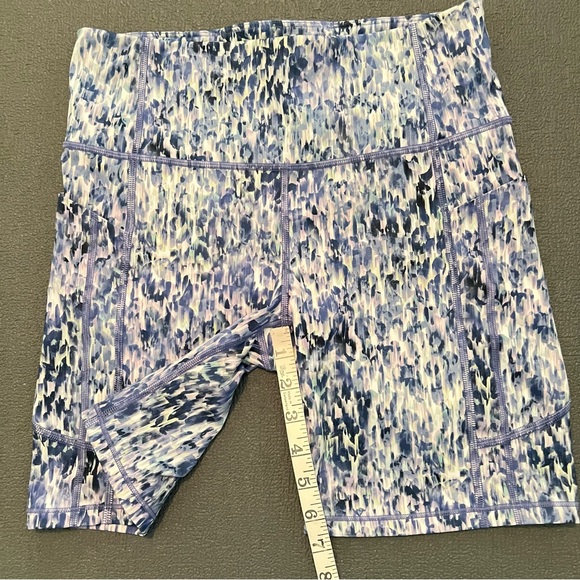 Athleta workout Set Ultimate muscle tank top & shorts, size M, purple and blue - Picture 7 of 15